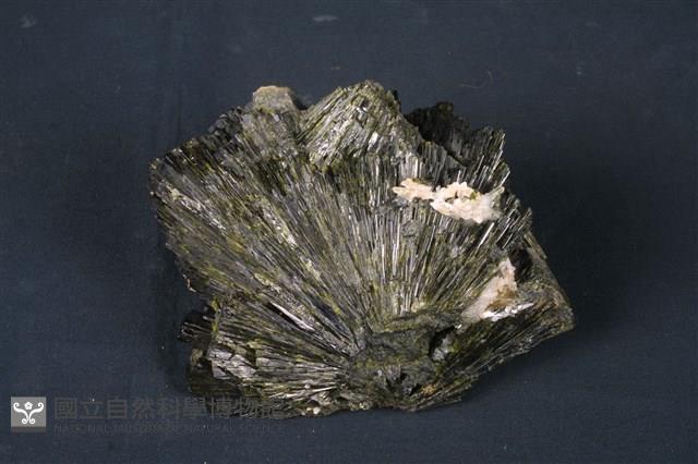 綠簾石藏品圖，第4張