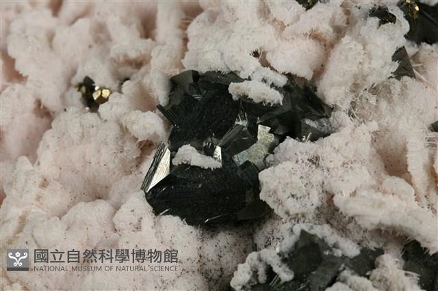 黝銅礦藏品圖，第4張