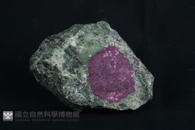 紅寶石/黝簾石藏品圖，第4張