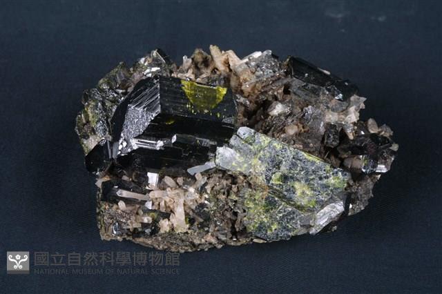 綠簾石藏品圖，第4張