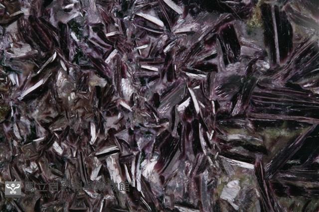 紫矽鹼鈣石 藏品圖，第2張