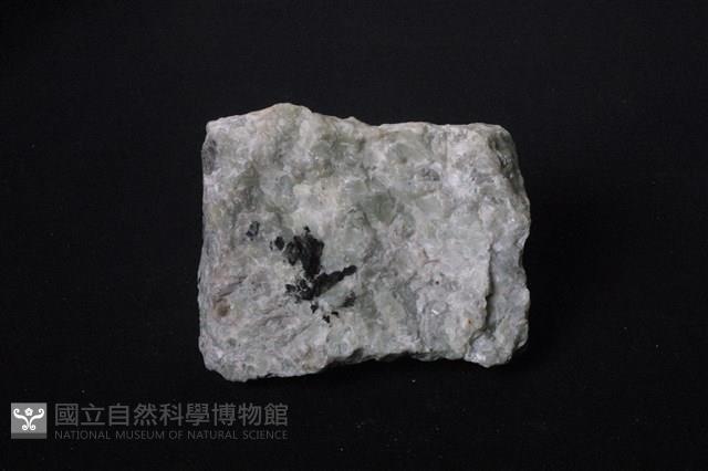 鈣柱石藏品圖，第2張