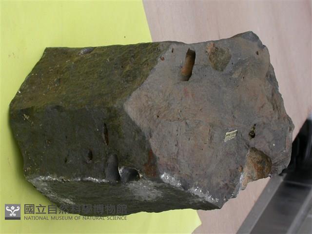 玄武岩藏品圖，第2張