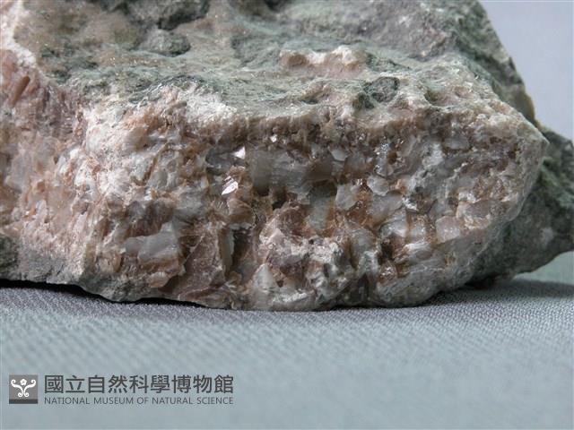 凝灰岩藏品圖，第2張