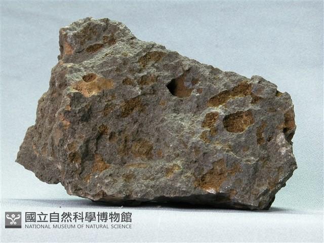 玄武岩藏品圖，第2張