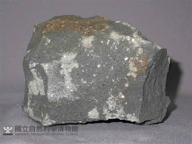 基性岩脈藏品圖，第2張