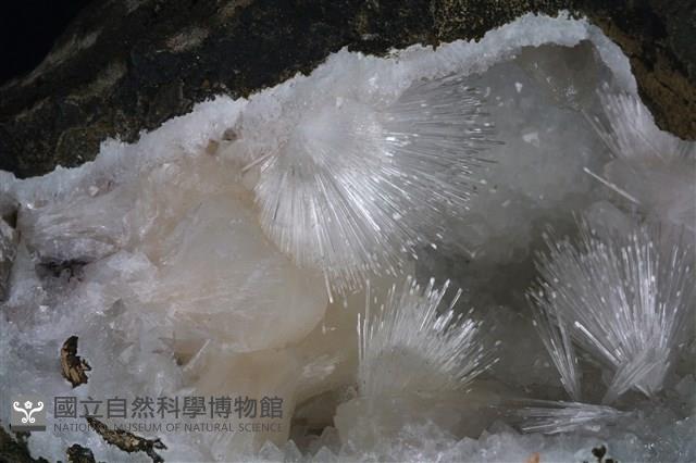 鈉沸石藏品圖，第2張