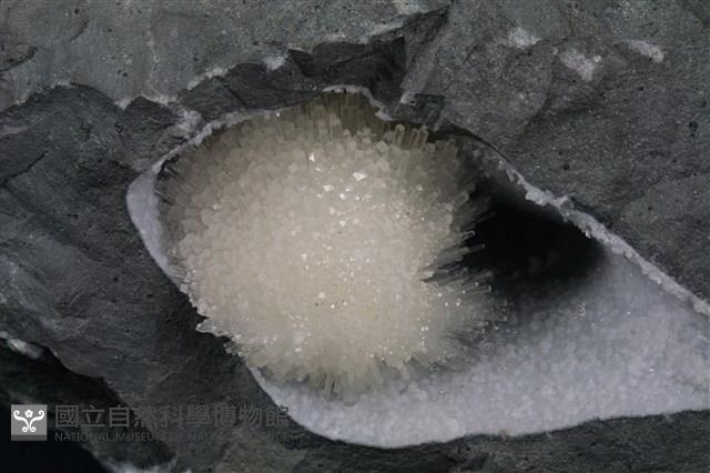 鈉沸石藏品圖，第2張