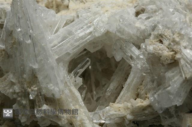 粒水硼鈣石藏品圖，第2張