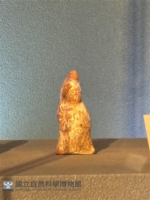 蹲坐姿人俑藏品圖，第1張