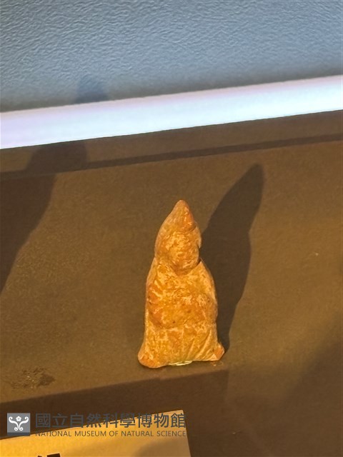 蹲坐姿人俑藏品圖，第1張