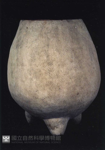 白陶三足大缸藏品圖，第1張