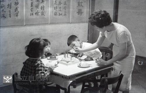 1950至2006年臺灣常民生活藏品圖，第1張