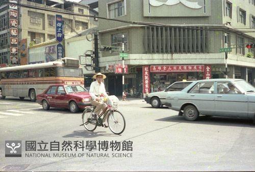1950至2006年臺灣常民生活藏品圖，第1張
