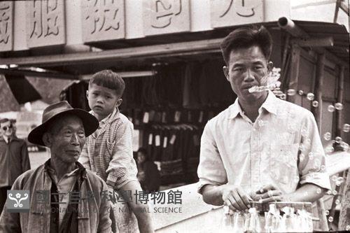 1950至2006年臺灣常民生活藏品圖，第1張