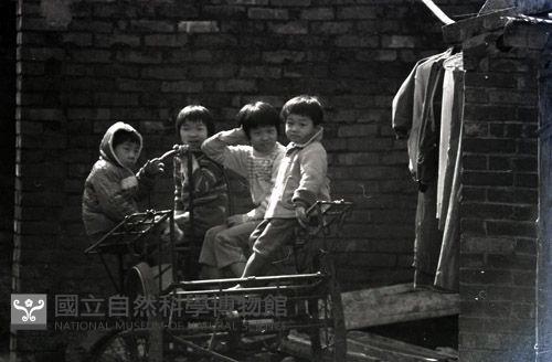 1950至2006年台灣常民生活藏品圖，第1張