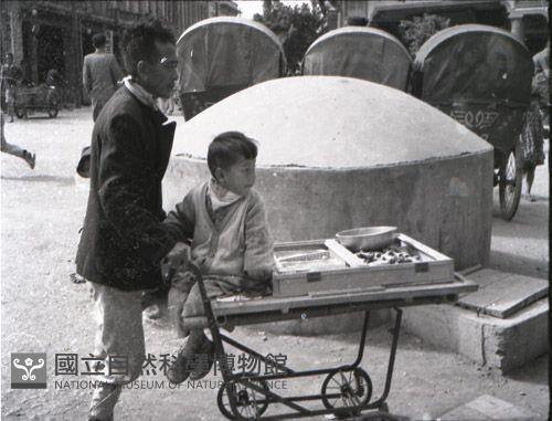 1950至2006年台灣常民生活藏品圖，第1張