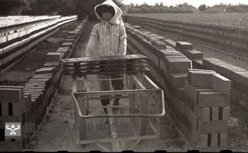 1950至2006年臺灣常民生活藏品圖，第1張