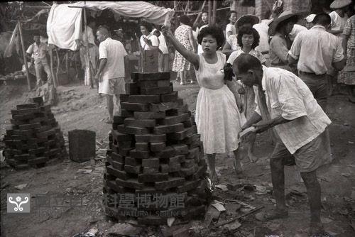 1950至2006年臺灣常民生活藏品圖，第1張