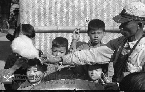 1950至2006年臺灣常民生活藏品圖，第1張