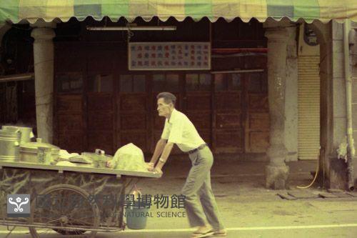 1950至2006年臺灣常民生活藏品圖，第1張