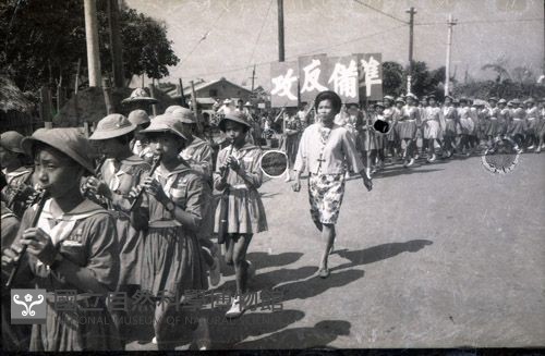 國慶遊行（1950至2006年臺灣常民生活）藏品圖，第1張