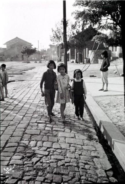 1950至2006年臺灣常民生活藏品圖，第1張