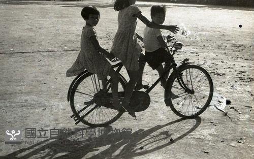 1950至2006年臺灣常民生活藏品圖，第1張
