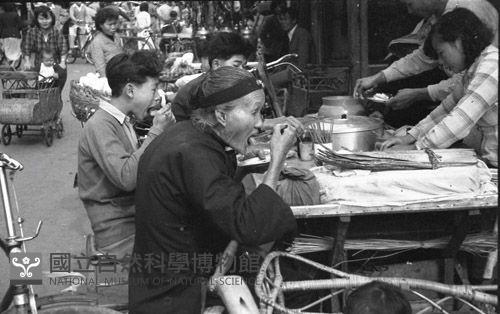 1950至2006年臺灣常民生活藏品圖，第1張