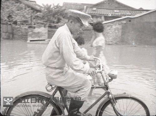1950至2006年臺灣常民生活藏品圖，第1張