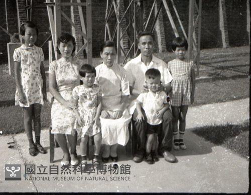 1950至2006年台灣常民生活藏品圖，第1張