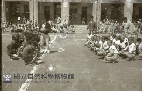 1950至2006年臺灣常民生活藏品圖，第1張