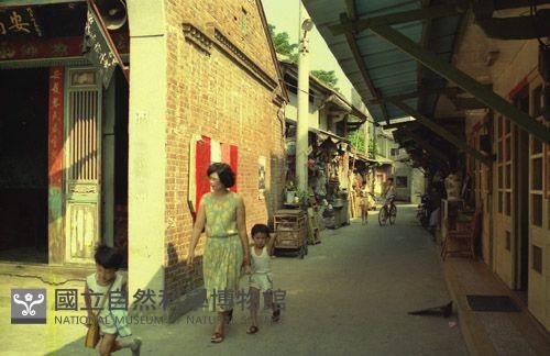 1950至2006年臺灣常民生活藏品圖，第1張