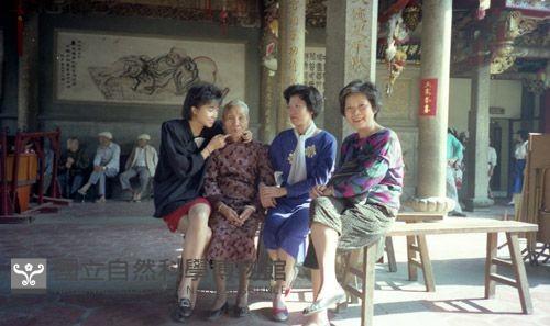 1950至2006年臺灣常民生活藏品圖，第1張