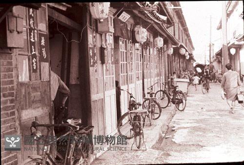 1950至2006年臺灣常民生活藏品圖，第1張