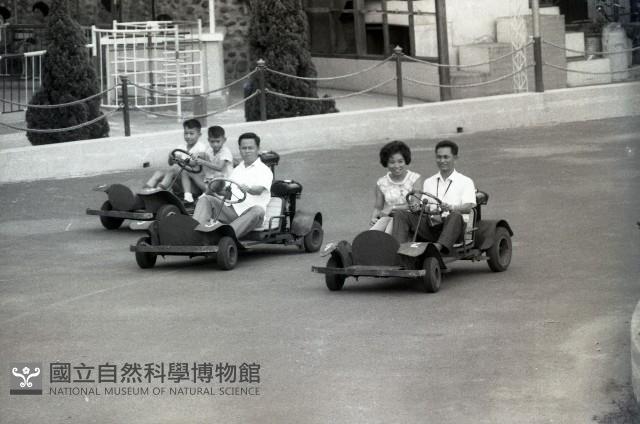 1950至2006年臺灣常民生活藏品圖，第1張