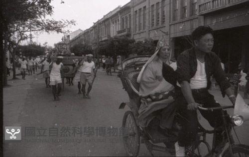 1950至2006年台灣常民生活藏品圖，第1張