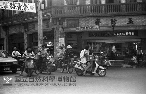 1950至2006年臺灣常民生活藏品圖，第1張