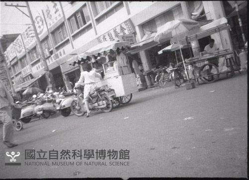 1950至2006年臺灣常民生活藏品圖，第1張