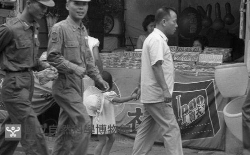 1950至2006年臺灣常民生活藏品圖，第1張