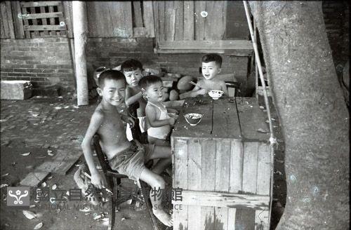 1950至2006年臺灣常民生活藏品圖，第1張