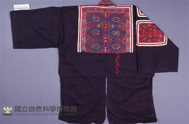 上衣藏品圖，第2張