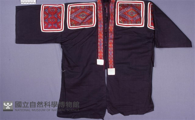 上衣藏品圖，第1張