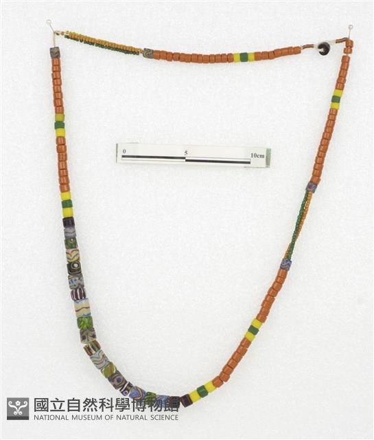 排灣女項鍊藏品圖，第1張