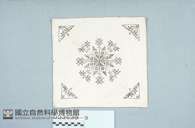 白桃花帕藏品圖，第1張