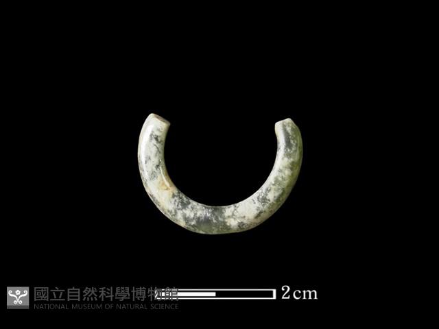 玉玦藏品圖，第1張