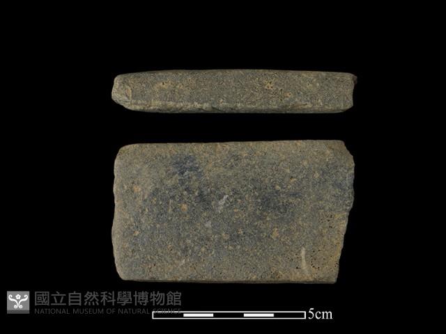有槽石棒藏品圖，第1張
