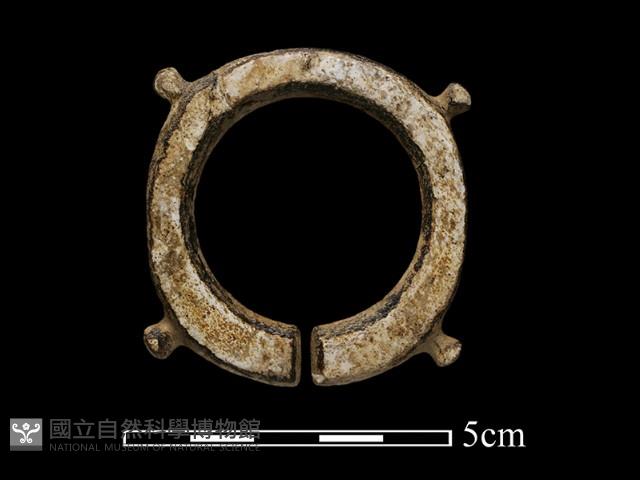 玉玦藏品圖，第1張