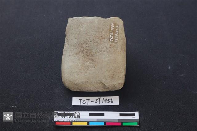 磨製斧鋤形器藏品圖，第1張