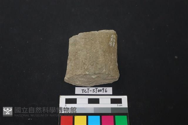 磨製斧鋤形器藏品圖，第1張